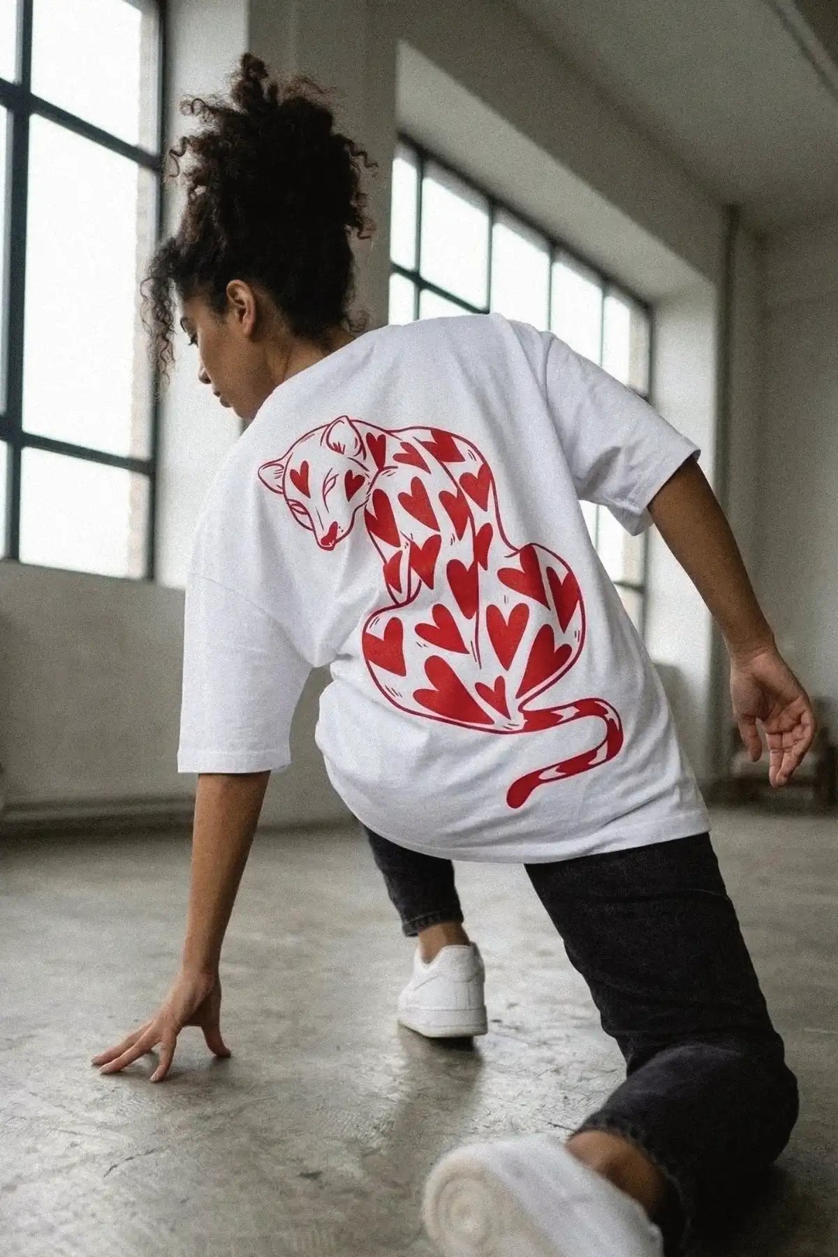 Heart Pattern Panther Silhouette Unisex T-Shirt