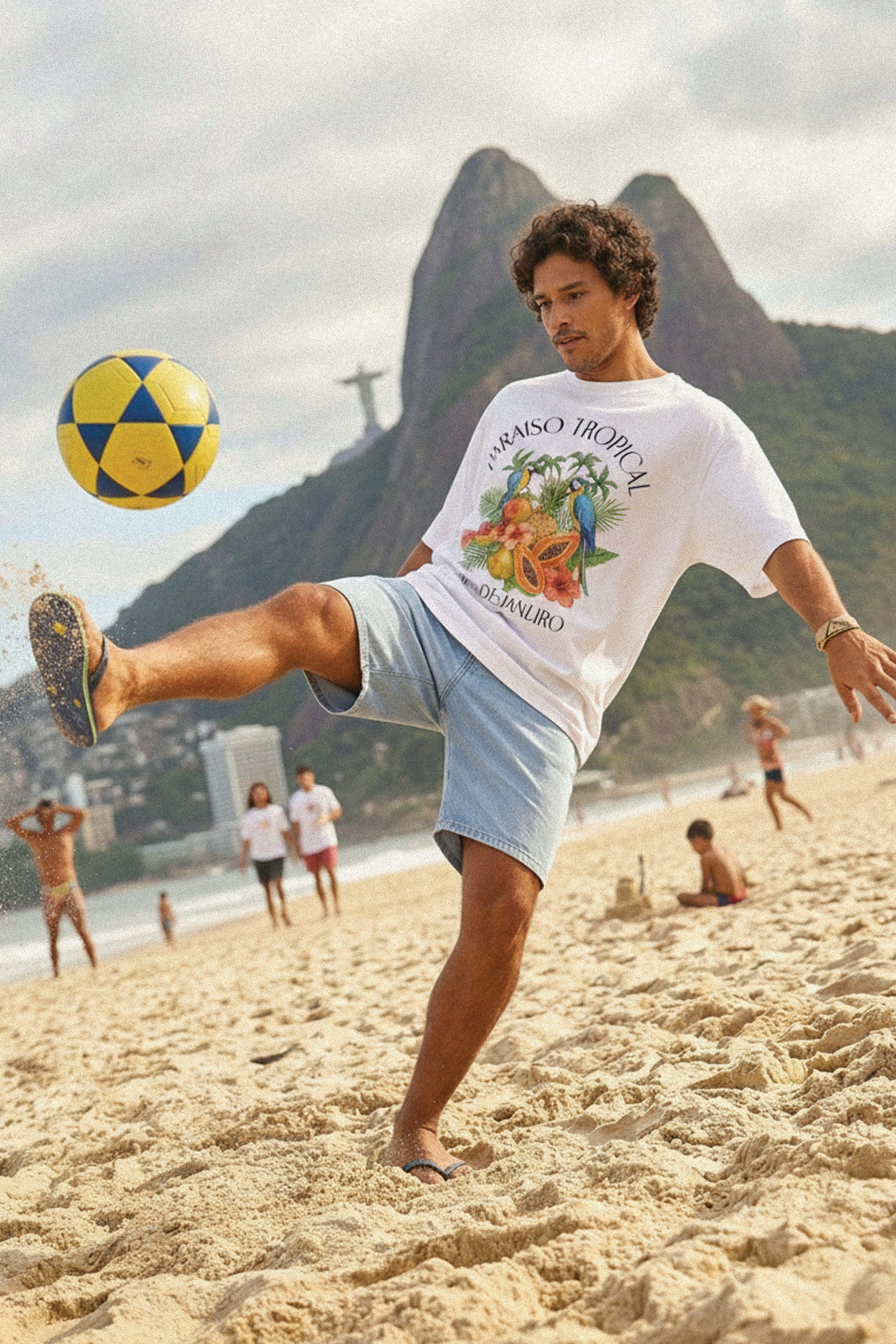 Paraíso Tropical Rio De Janeiro Oversized Unisex T-Shirt